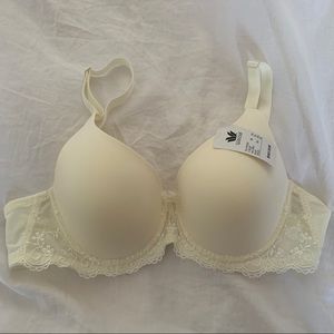 Wacoal 36B Lightly Lined Off White Bra